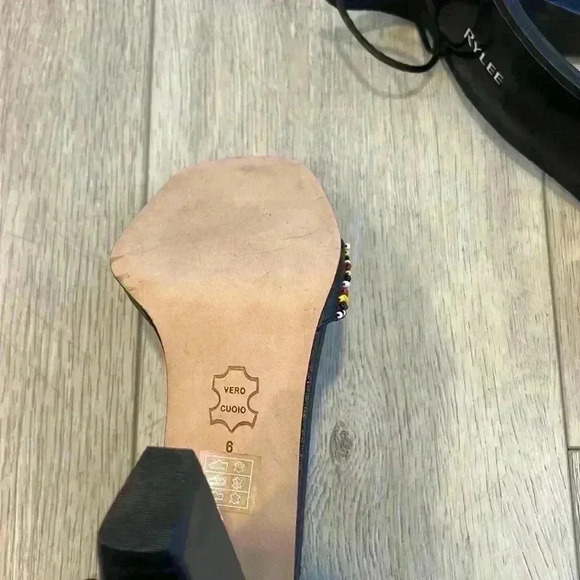 RYLEE black heels - Picture 6 of 7